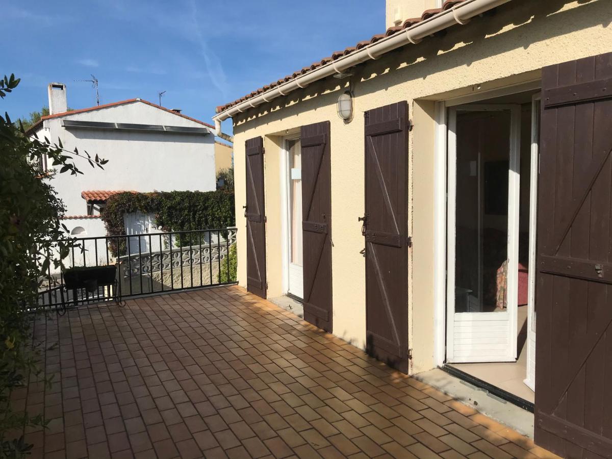 Bora Villa Beziers Exterior photo
